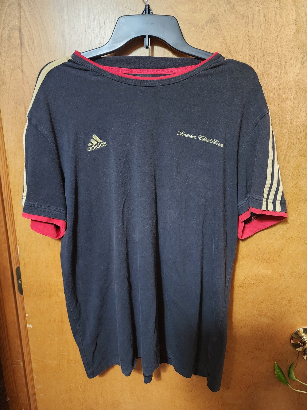 Vintage Adidas Germany DFB 3-Star Training T-Shirt Black Gold Mens XL
